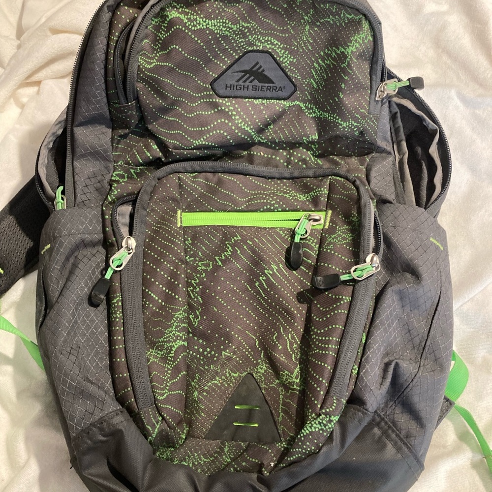 High Sierra Adult backpack